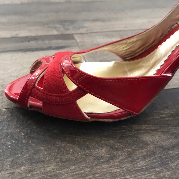 Kenneth Cole Size 6 Red Patent/Leather Heels - Picture 3 of 5